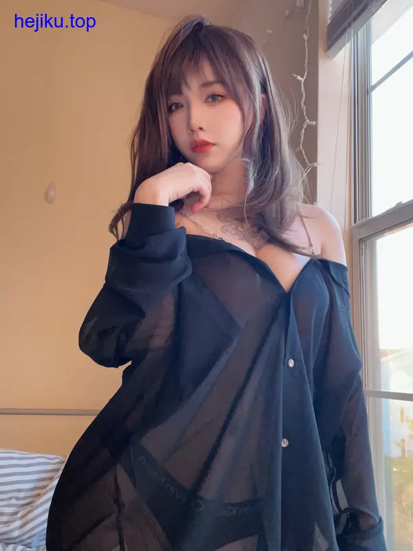 狐洛洛子cos炭治郎 正面造型 眼神坚毅细节满分