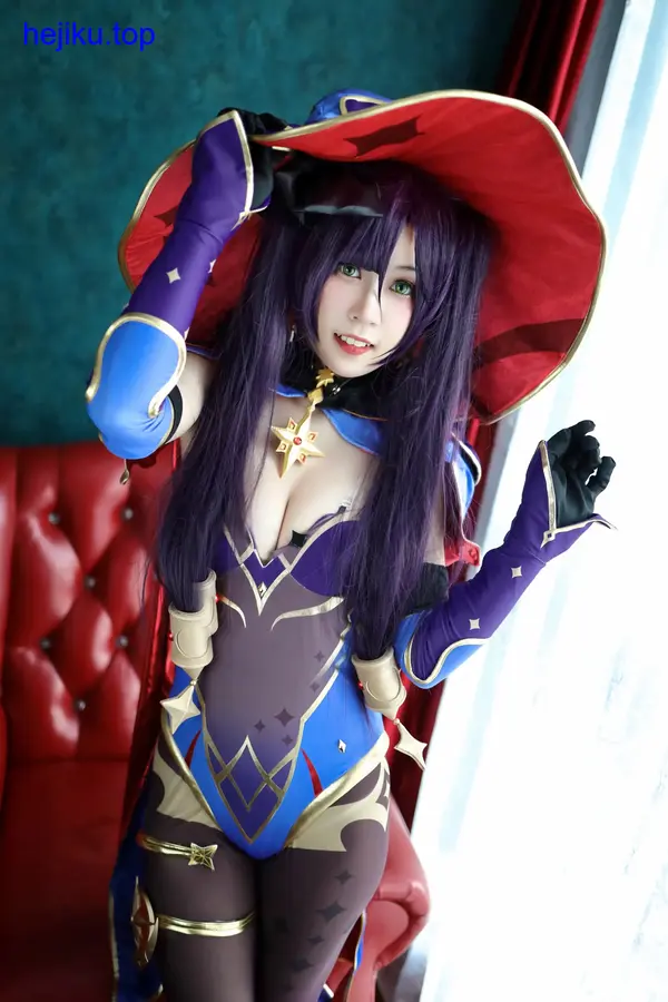 流年不停古风cos 樱花树下自然状态