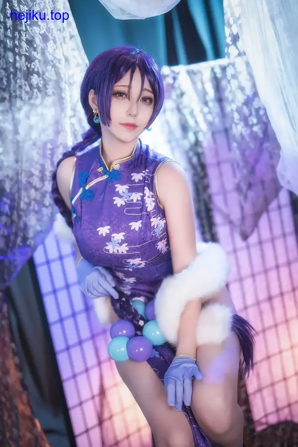 菌烨tako乳胶紧身衣后背拉链隐形处理