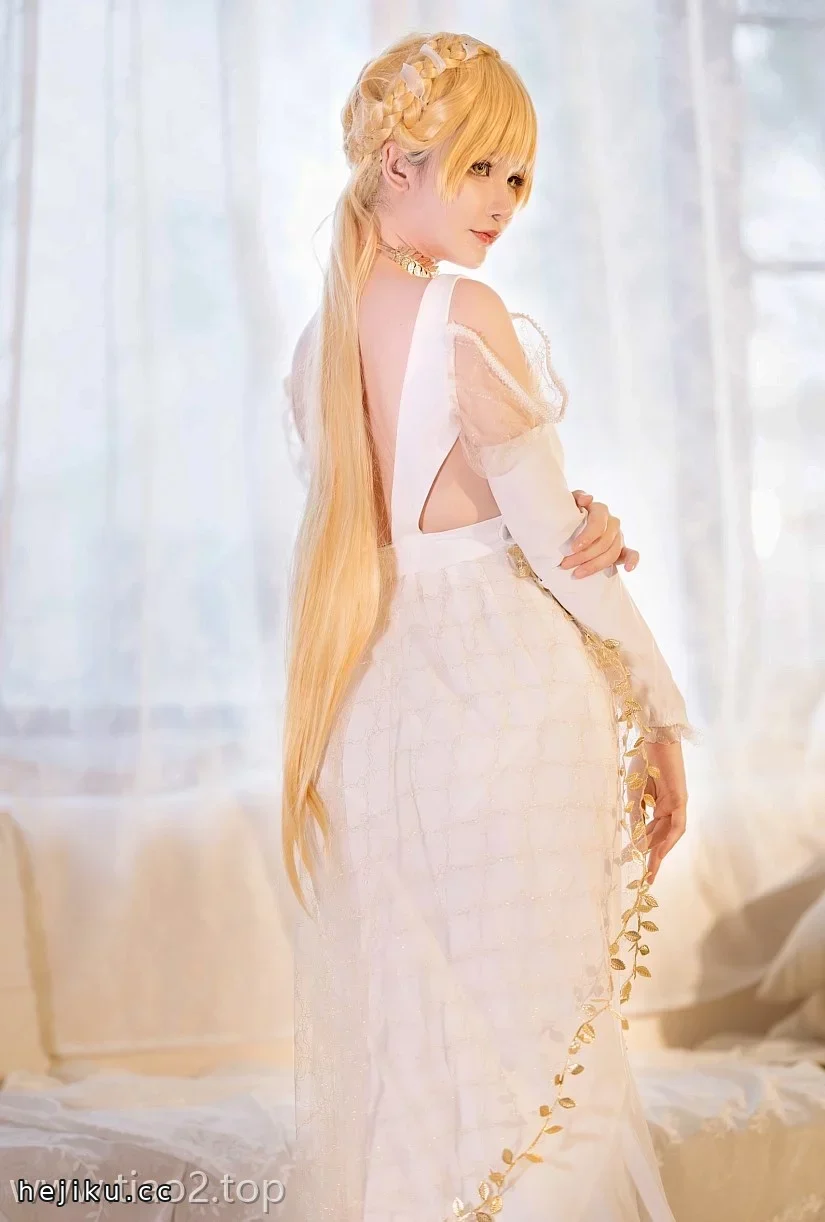 前羽_rr《天意佳人》cos图30张高清大图,神情和服装细节都很耐看文章配图4