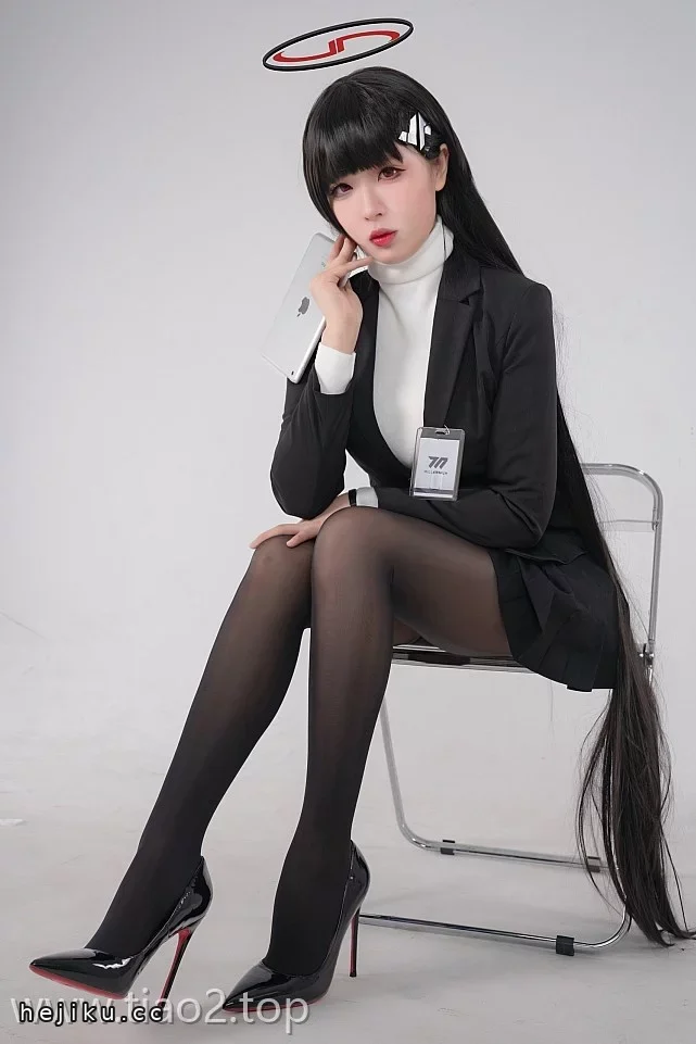 碧蓝档案莉音cos太还原了,Coser轩萧学姐高清图集一次看个够文章配图4