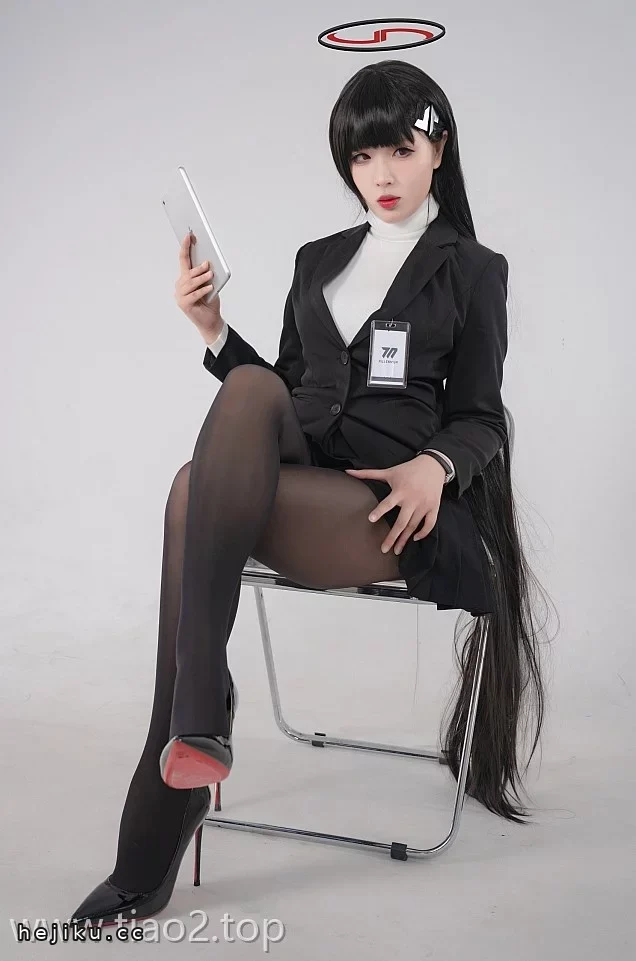 碧蓝档案莉音cos太还原了,Coser轩萧学姐高清图集一次看个够文章配图3