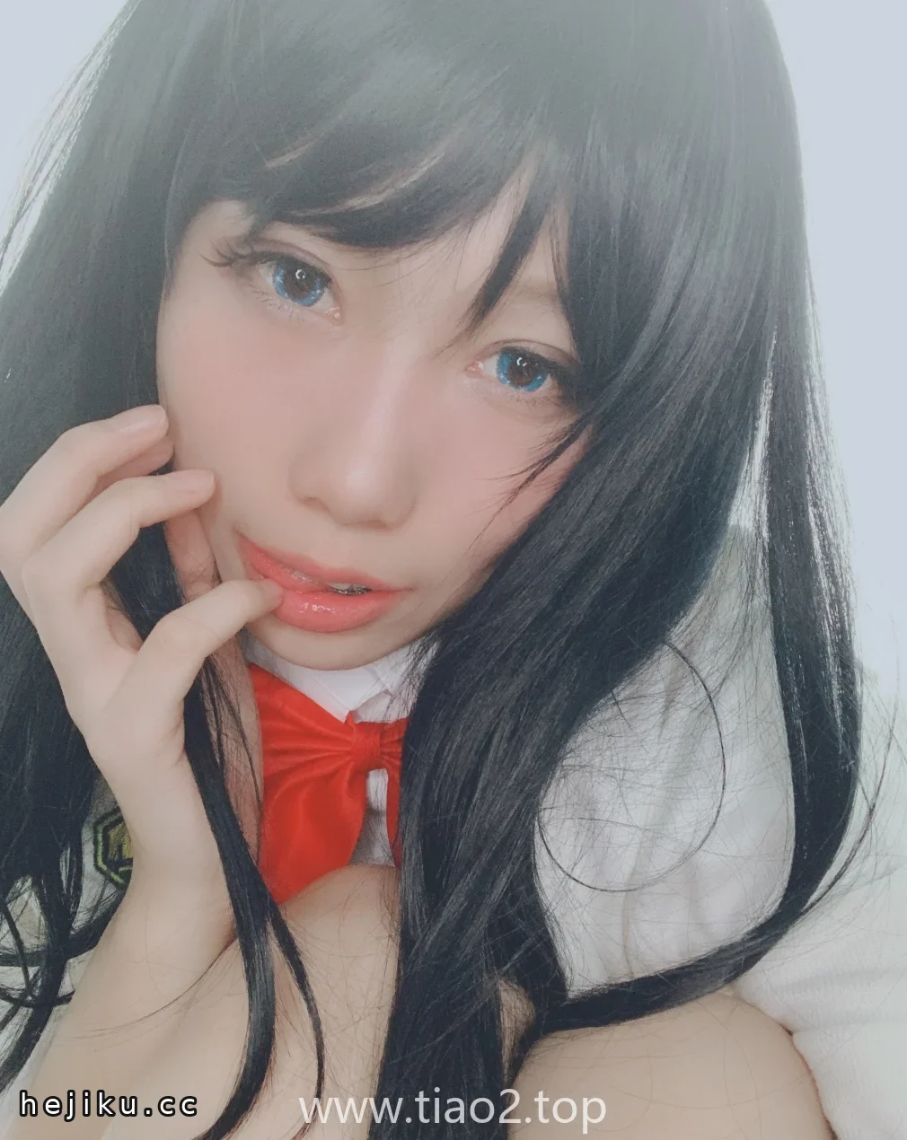 如月灰宝多六花cosplay这组图,把普通感演活了,看完有点说不上来的怅然文章配图2