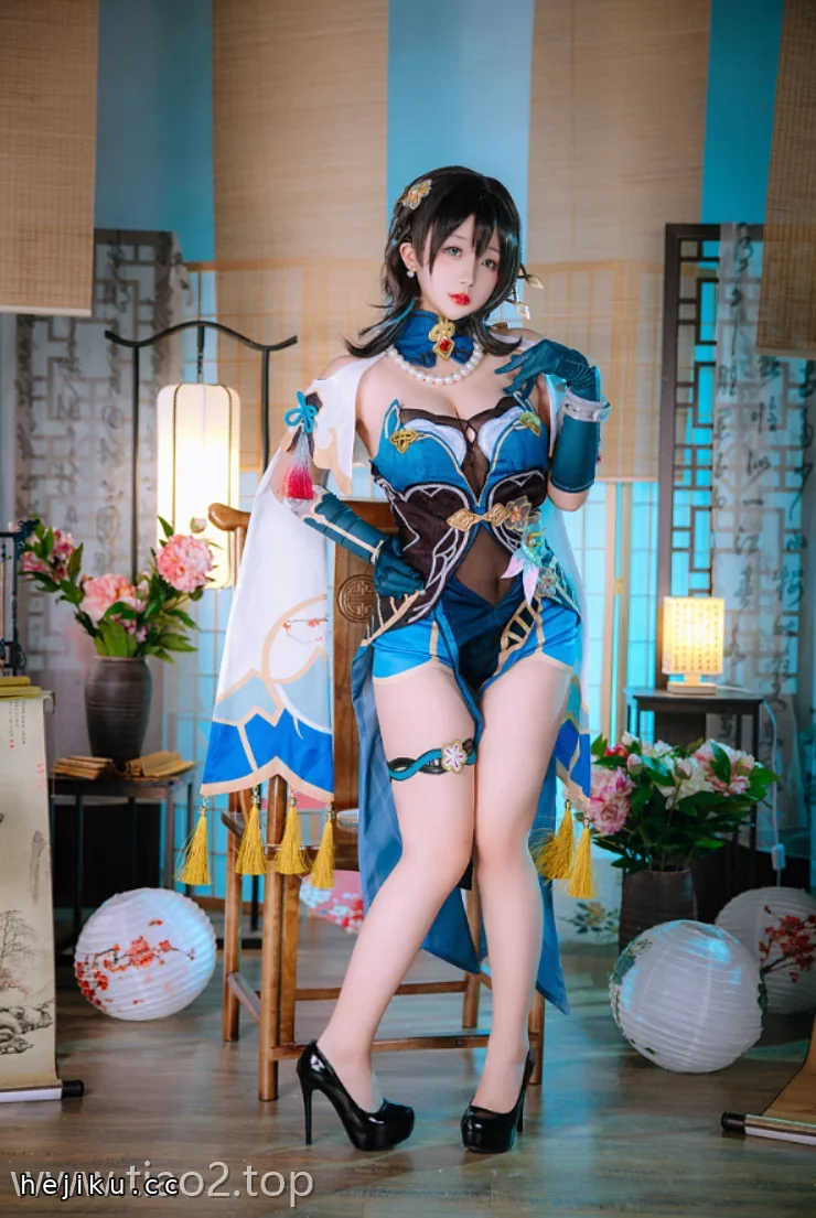 日奈娇新角色阮梅cosplay图集太绝了，紫色长发造型把知性温柔演绎到天花板文章配图2