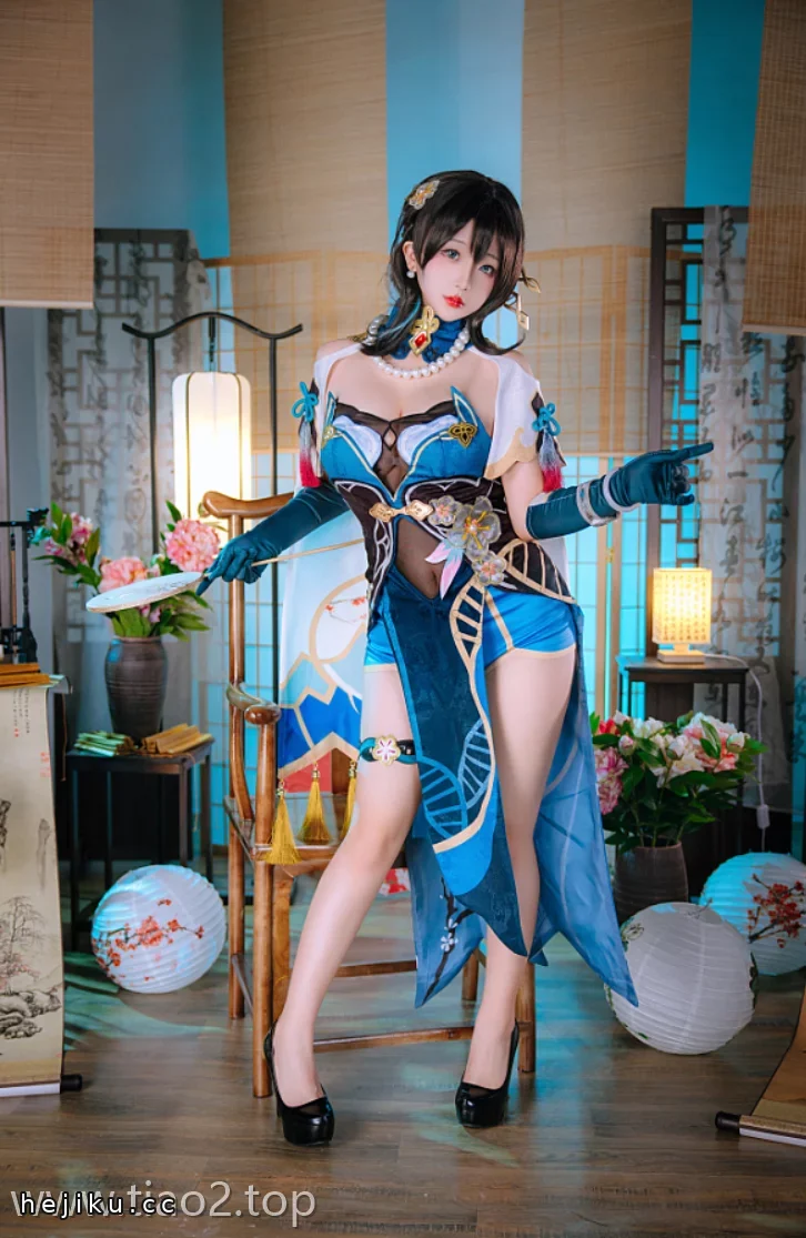 日奈娇新角色阮梅cosplay图集太绝了，紫色长发造型把知性温柔演绎到天花板文章配图4