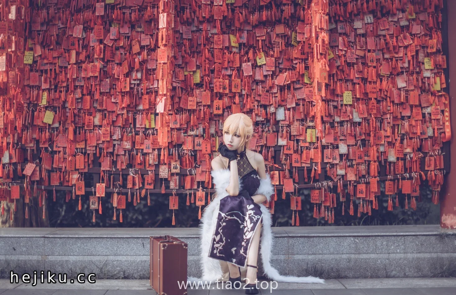 Coser衣衣NO.001紫雨心图集仅十四张二十五兆,轻量背后全是细节文章配图3