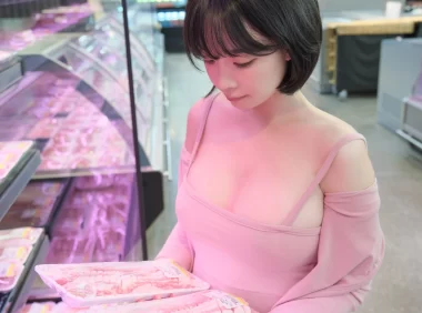 2025最受欢迎的挠脚心游戏，挠艾利斯与逃离痒刑诊所画面大揭秘