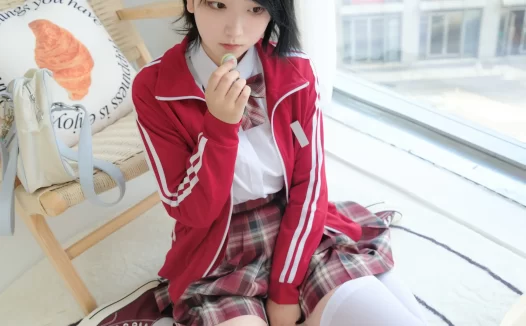 紧急企划奶昔与小恩写真图集揭秘，官网入口大公开！