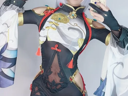 MissWarmJ合集曝光！3套cos艾达造型太绝，付费作品值不值？