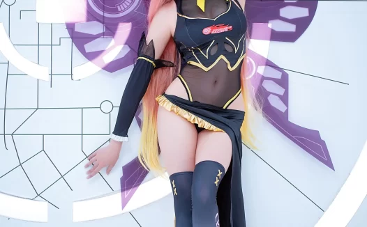 瓜希酱写真图再引热议！95泳装爆红，图集内容曝光太狠了