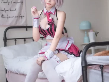 菌烨tako的新cos写真集，每一张都美得让人心动！