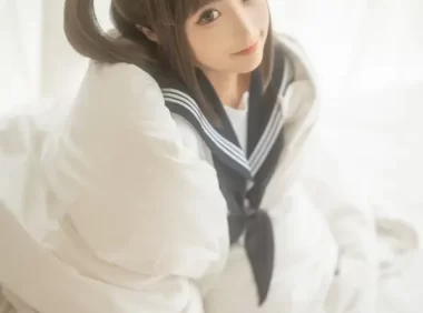 蠢沫沫的小黄帽写真，这风格简直太对我胃口了！