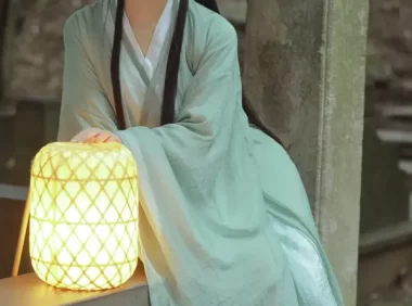 白莉爱吃巧克力cos作品吸睛？这波拍摄花絮甜到心坎了！