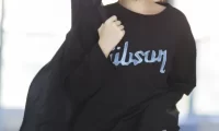 usejan蓝蓝“别看镜头”第5期：108.5M的私语写真，用不看镜头拍出社恐高级感