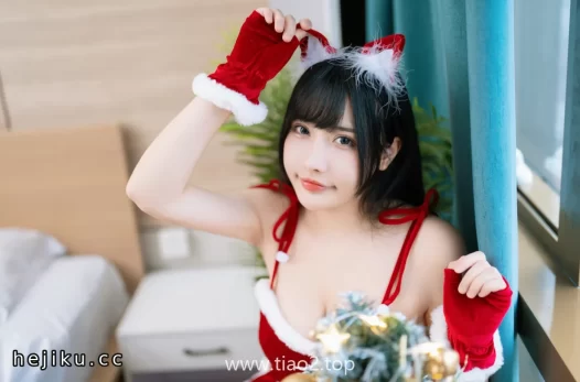 Coser糖果果candy圣诞主题cosplay图包125张，672.8M的细节量到底有多顶