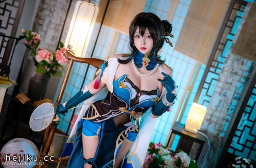 日奈娇新角色阮梅cosplay图集太绝了,紫色长发造型把知性温柔演绎到天花板
