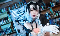一米八大梨子黑贞女仆cos：真人GK手办的“定格感”有多绝？