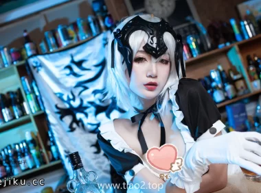 一米八大梨子黑贞女仆cos：真人GK手办的“定格感”有多绝？