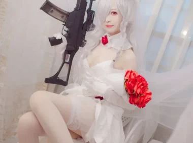 小南宫zzZ版G36C美图:顶着“睡觉符号”出镜,却把《少女前线》枪娘拍出了狠劲