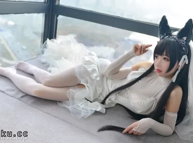 雪琪SAMA高清cos图集：爱宕婚纱造型的细节与看点全解析