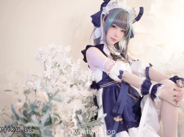 妖少you1柴郡cos图赏:猫系舰娘的“蹭”感怎么演出来的