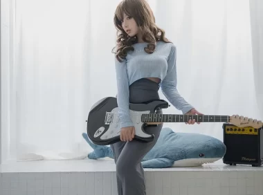 Shika小鹿鹿吉他妹妹20张图这么耐看,每一张都藏着值得细品的细节