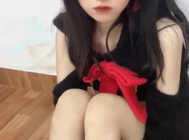 Coser倦倦喵个人资料与cos黑猫图集：把冷艳黑猫演活的甜妹